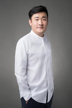 导演：李伯男.jpg