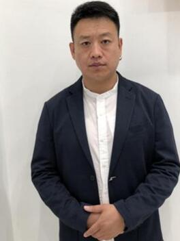 高洪泰.jpg