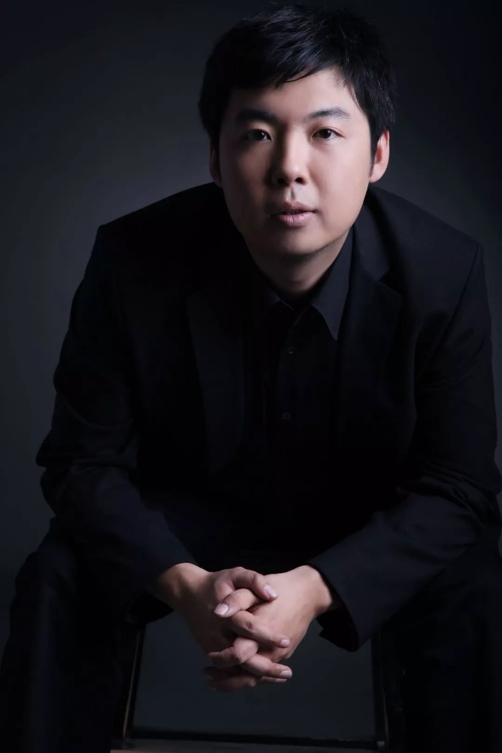 1560510201955063038.jpg 徐小朋.jpg