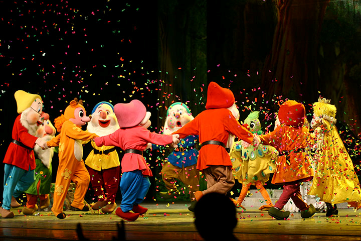 八喜·打开艺术之门系列 大型经典梦幻儿童剧 白雪公主(合作演出)